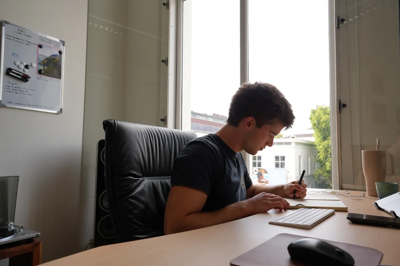 Floris de Zoete aan het werk